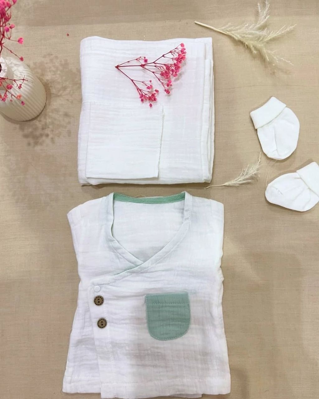 Ma Première Tenue – by Mama Box
